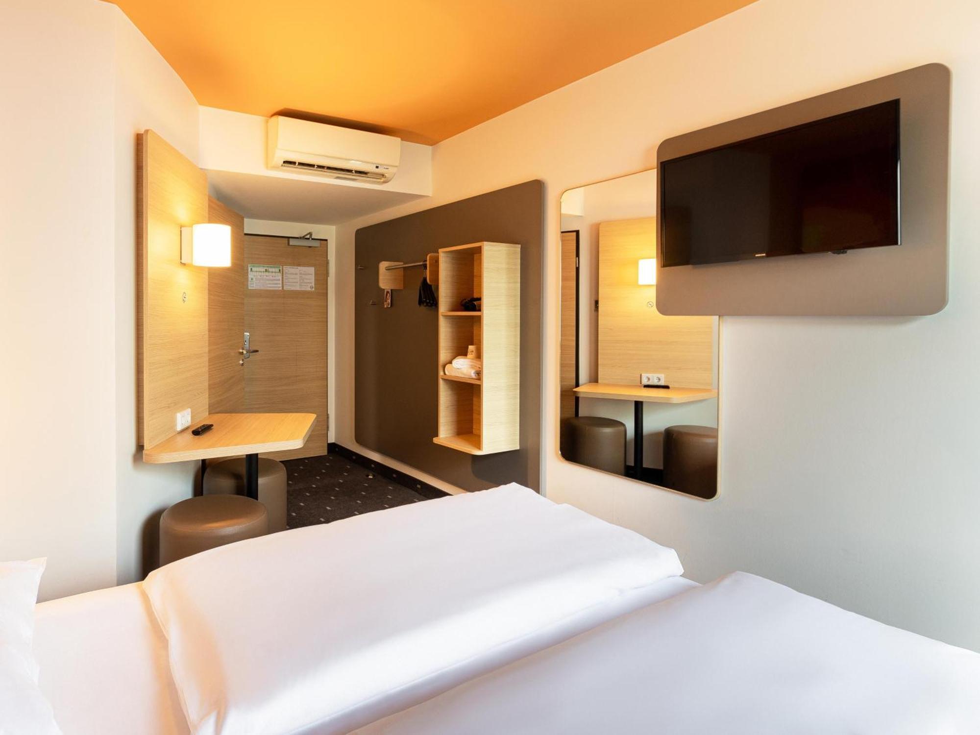 B&B Hotel Essen-City ภายนอก รูปภาพ