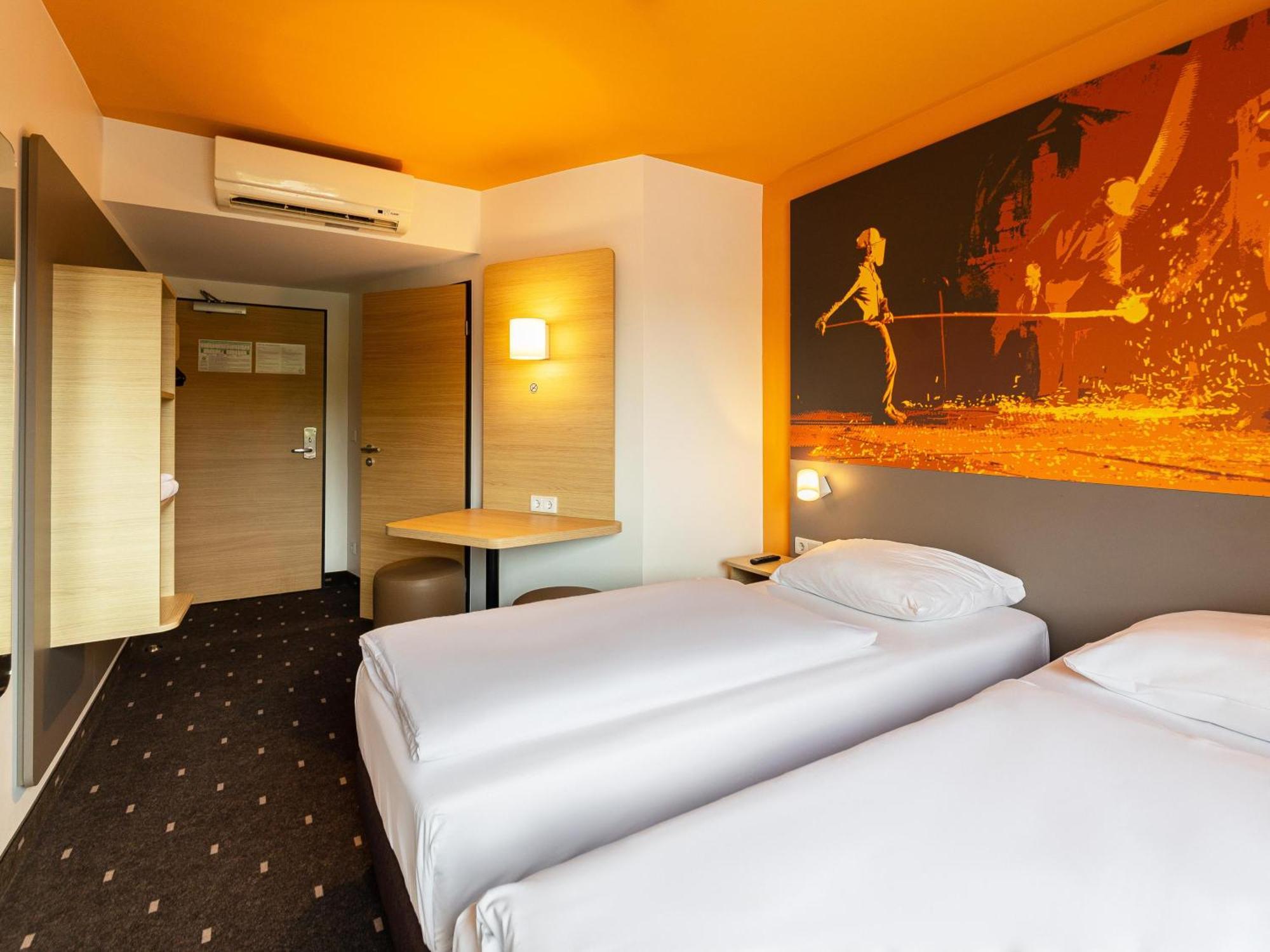 B&B Hotel Essen-City ภายนอก รูปภาพ