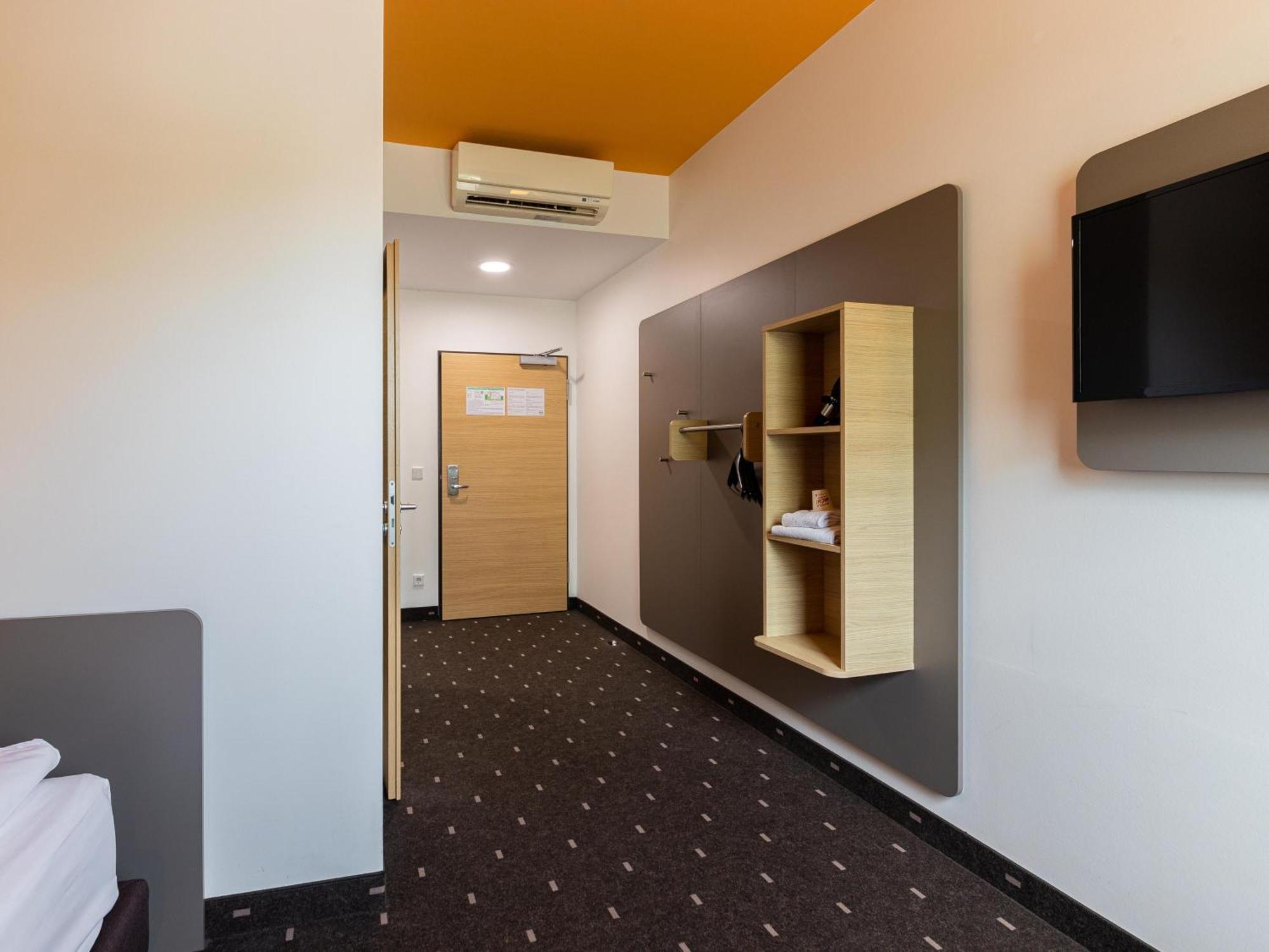 B&B Hotel Essen-City ภายนอก รูปภาพ