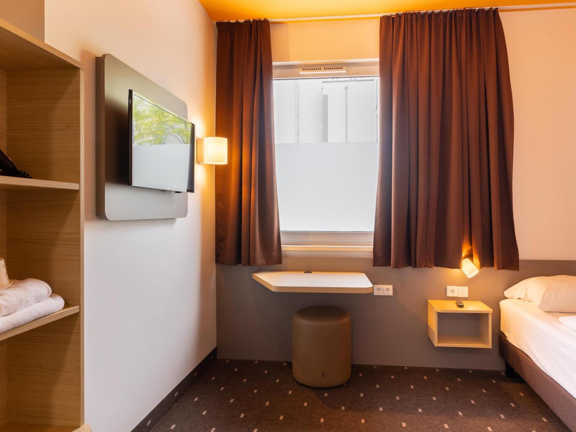 B&B Hotel Essen-City ภายนอก รูปภาพ